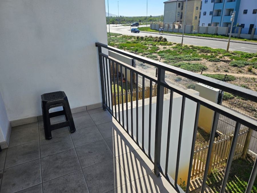 To Let 1 Bedroom Property for Rent in Parklands East Western Cape